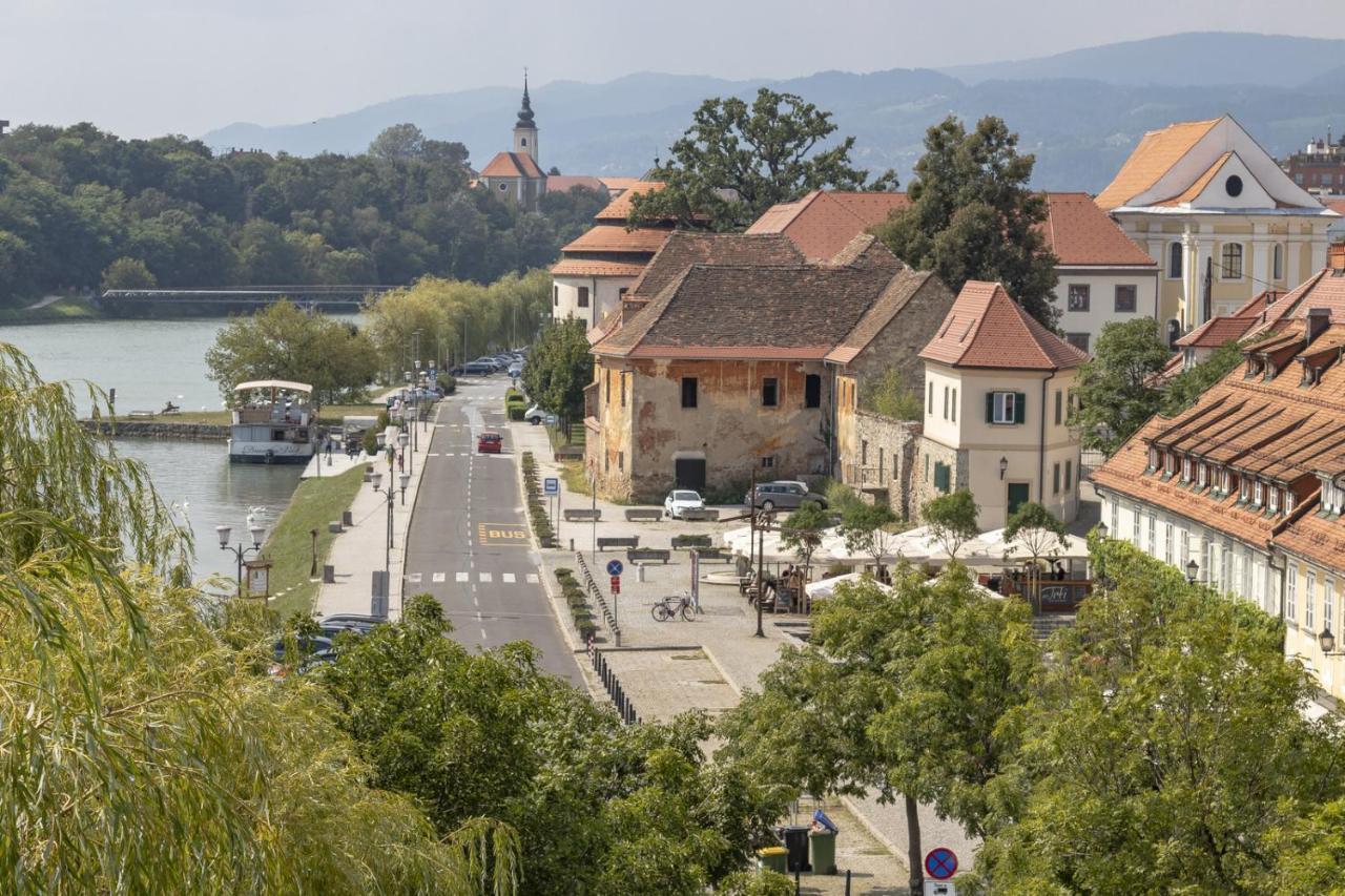 Amazing Apartment In Downtown Maribor Exterior photo
